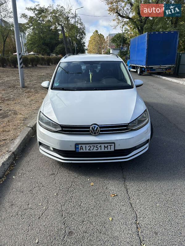 Микровэн Volkswagen Touran 2016 в Новоукраинке Микровэн Volkswagen Touran 2016 в Новоукраинке