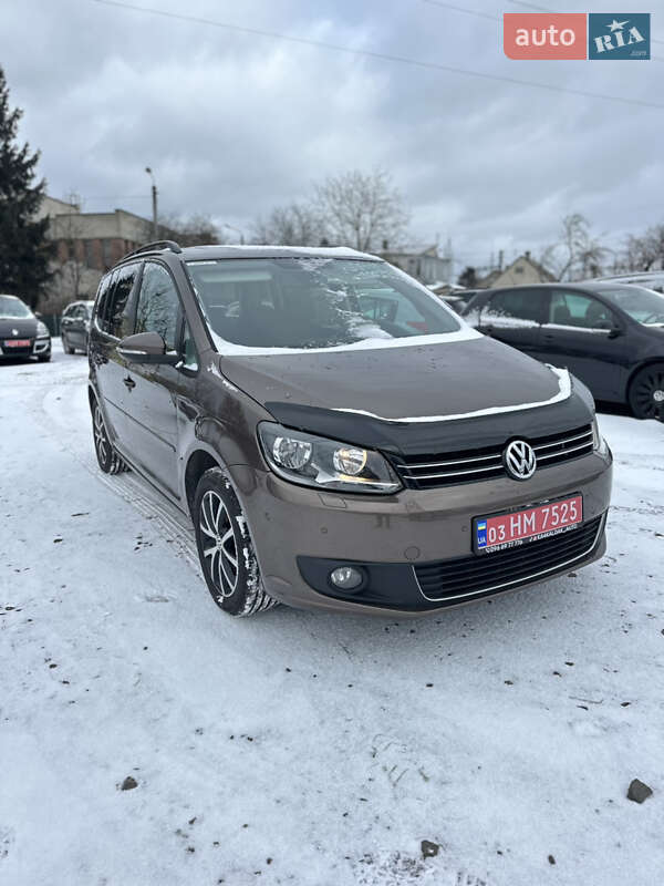 Минивэн Volkswagen Touran 2011 в Луцке