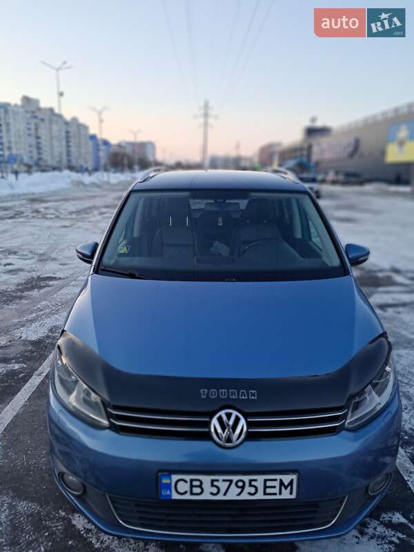Минивэн Volkswagen Touran 2011 в Понорнице Минивэн Volkswagen Touran 2011 в Понорнице
