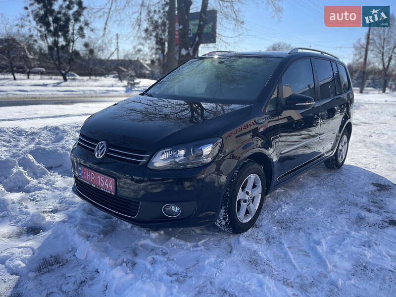 Минивэн Volkswagen Touran 2010 в Луцке