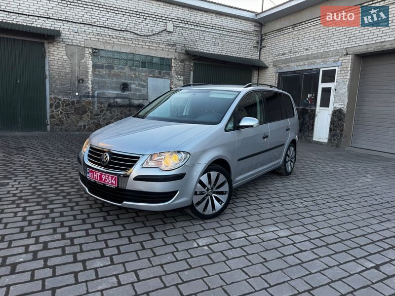 Мінівен Volkswagen Touran 2007 в Бродах
