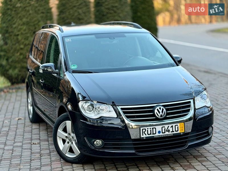 Мінівен Volkswagen Touran 2008 в Дрогобичі