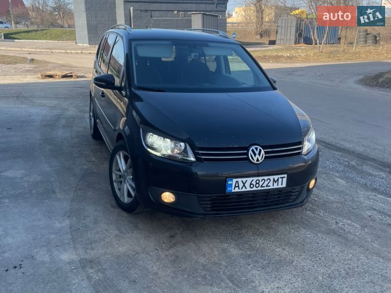 Минивэн Volkswagen Touran 2012 в Харькове