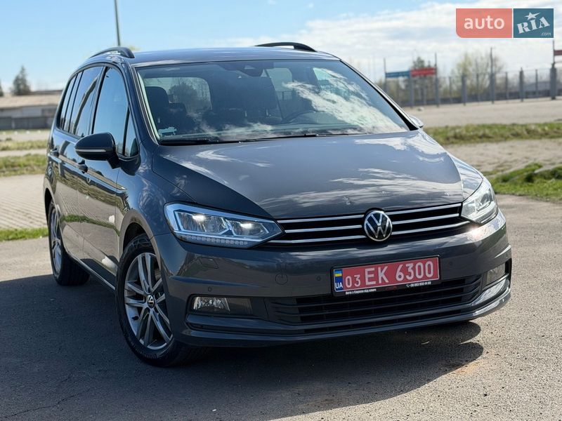 Микровэн Volkswagen Touran 2022 в Львове
