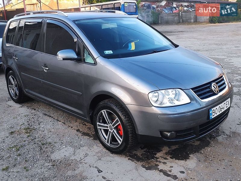 Минивэн Volkswagen Touran 2004 в Золочеве