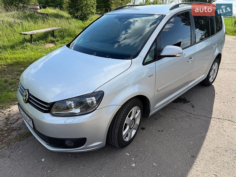 Минивэн Volkswagen Touran 2012 в Фастове