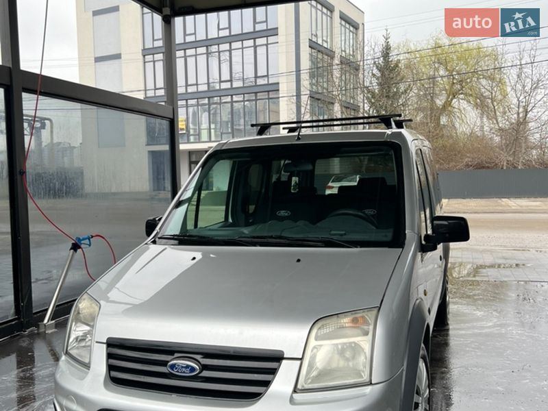 Минивэн Ford Tourneo Connect 2010 в Ивано-Франковске