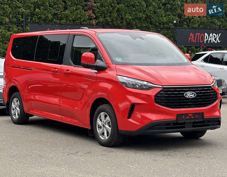 Минивэн Ford Tourneo Custom 2024 в Киеве Минивэн Ford Tourneo Custom 2024 в Киеве