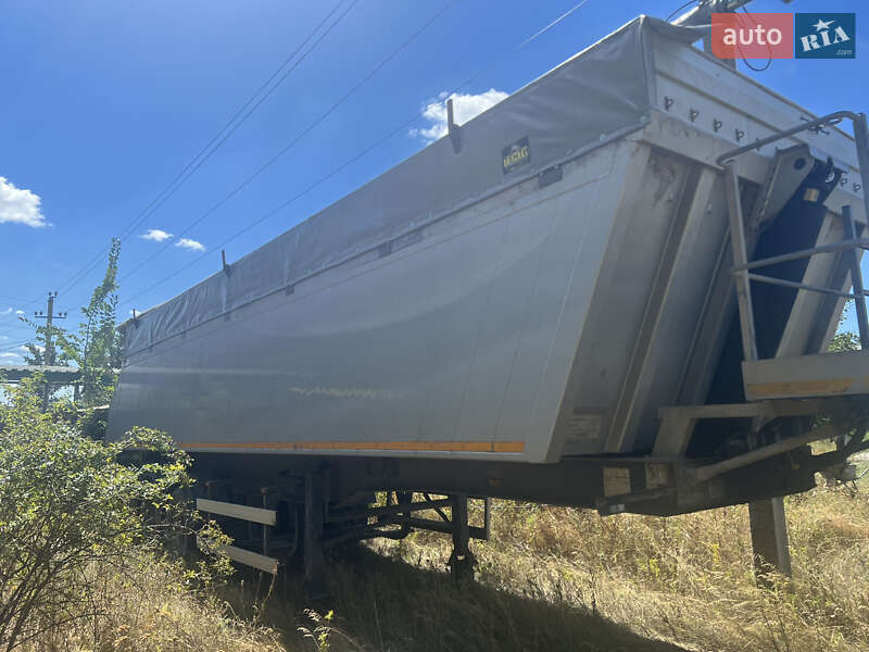 Зерновоз - полуприцеп Meiller TR 2010 в Кропивницком