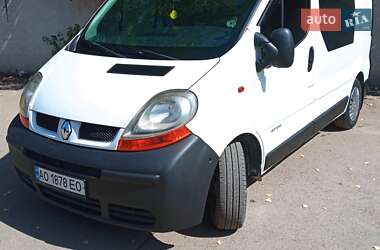 Минивэн Renault Trafic 2006 в Виноградове Минивэн Renault Trafic 2006 в Виноградове