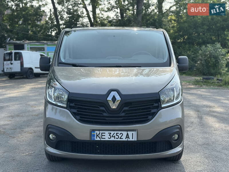 Грузовой фургон Renault Trafic 2015 в Днепре