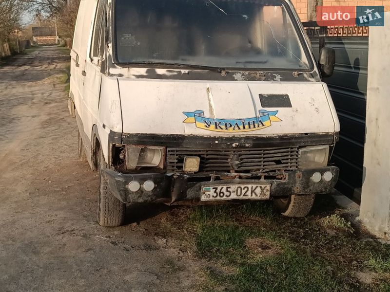 Вантажний фургон Renault Trafic 1987 в Степані