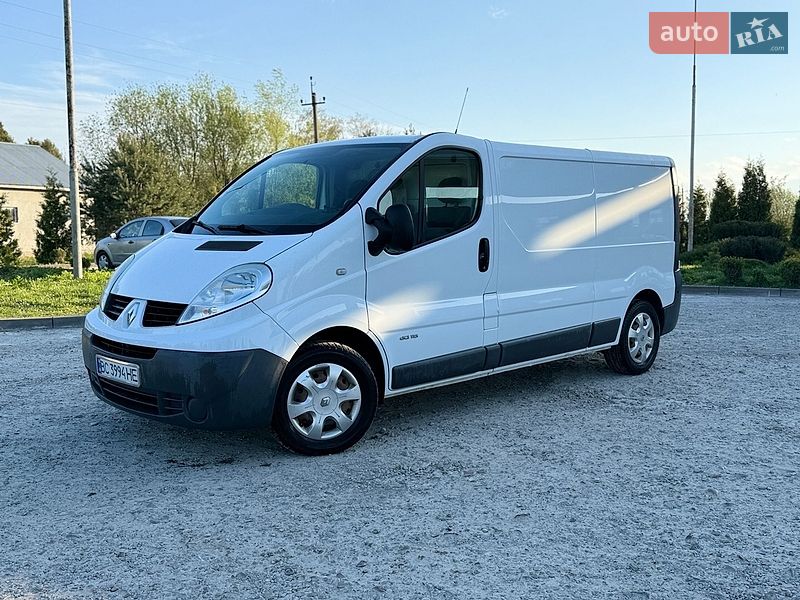 Грузовой фургон Renault Trafic 2013 в Львове