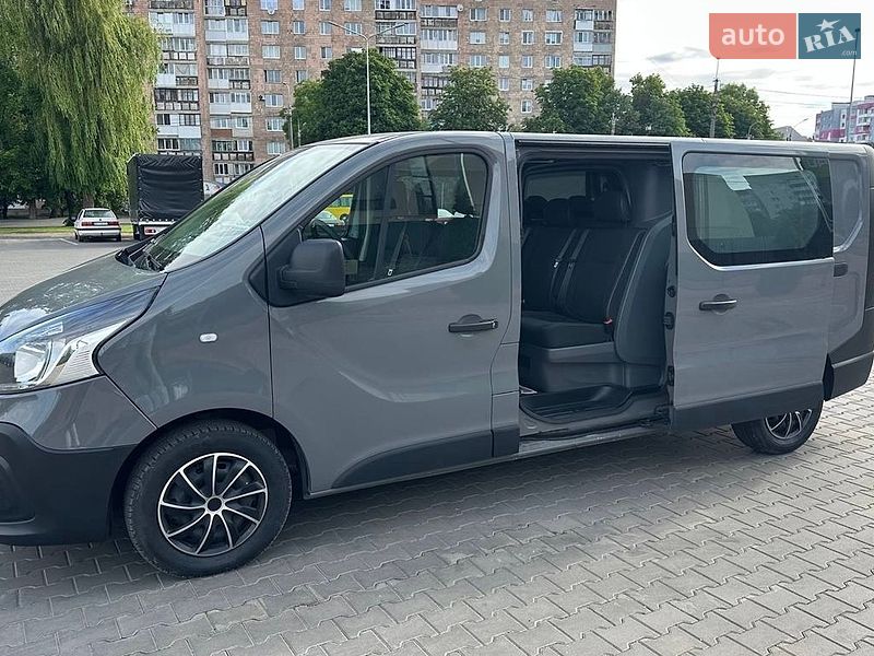 Грузопассажирский фургон Renault Trafic 2018 в Луцке