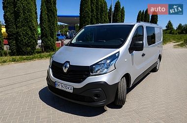 Минивэн Renault Trafic 2016 в Почаеве