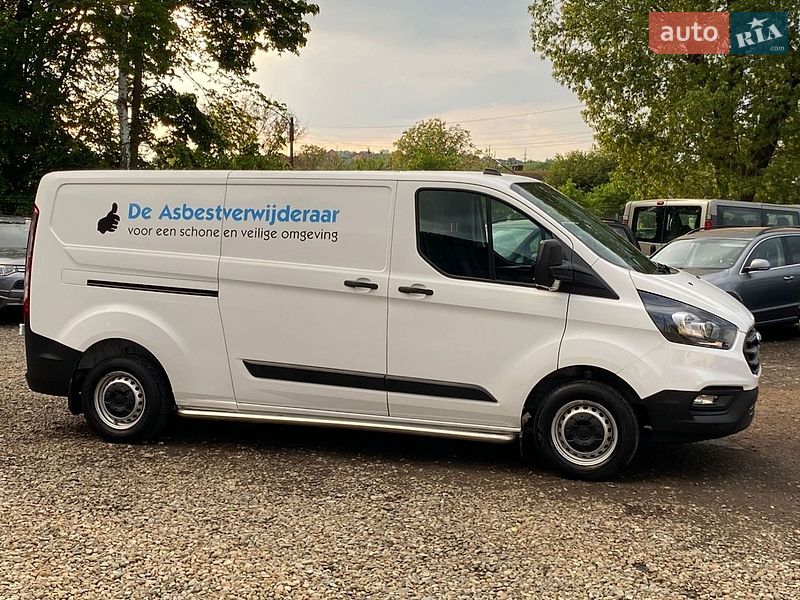 Грузовой фургон Ford Transit Custom 2022 в Калуше