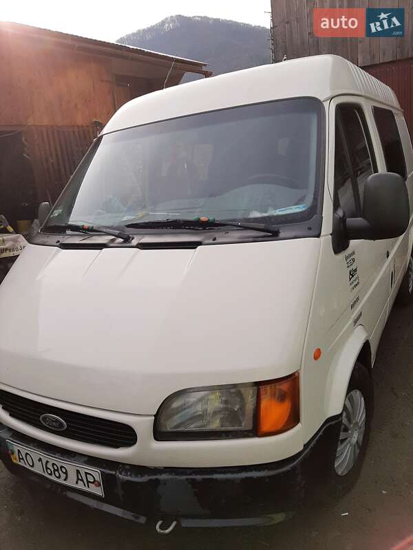 Микроавтобус Ford Transit 1999 в Тячеве