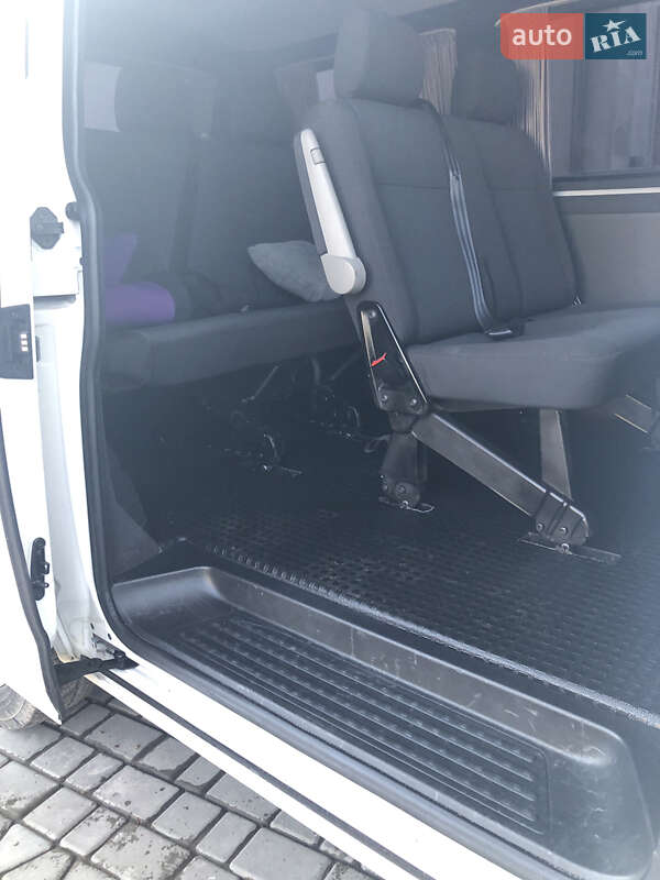 Минивэн Volkswagen Transporter 2018 в Нововолынске