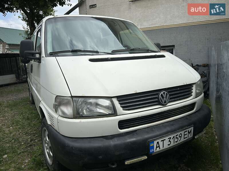 Минивэн Volkswagen Transporter 2000 в Рогатине