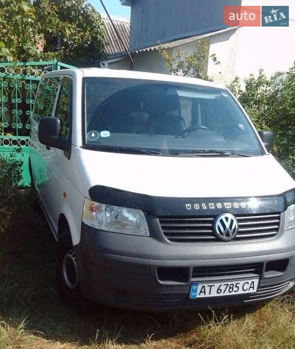 Минивэн Volkswagen Transporter 2006 в Надворной