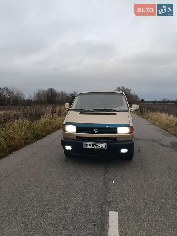 Минивэн Volkswagen Transporter 1998 в Сновске