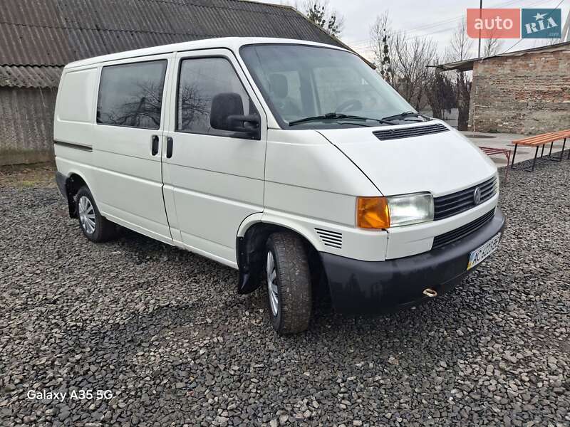 Мінівен Volkswagen Transporter 1997 в Іваничах