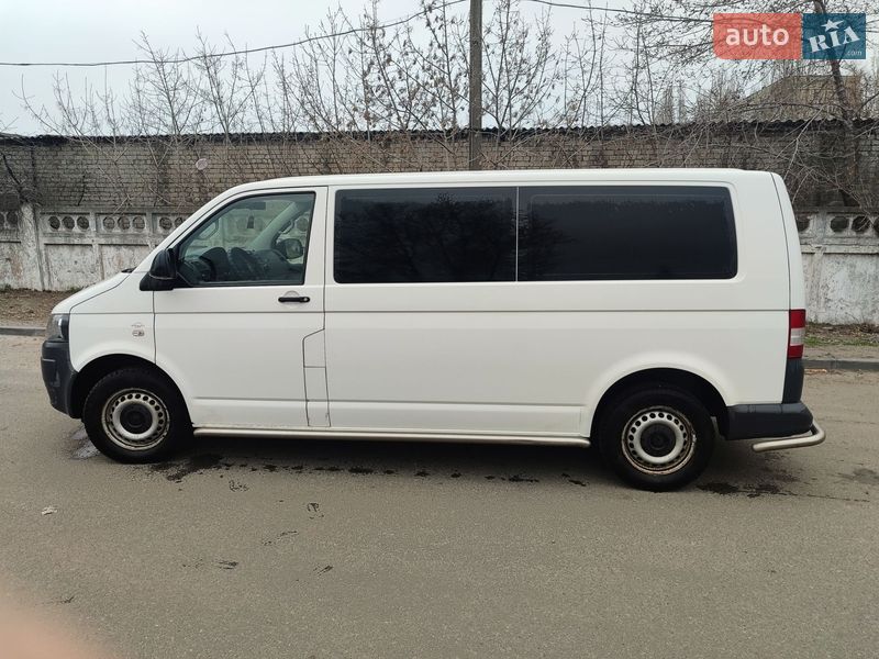 Мінівен Volkswagen Transporter 2012 в Дніпрі Мінівен Volkswagen Transporter 2012 в Дніпрі