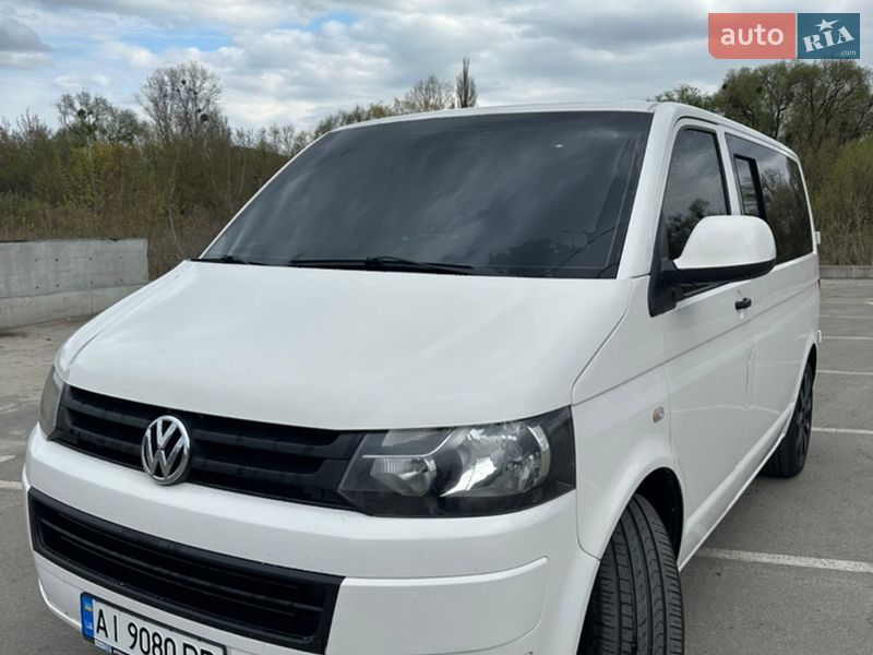 Минивэн Volkswagen Transporter 2011 в Ирпене