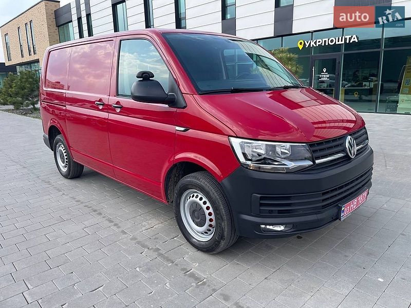 Вантажний фургон Volkswagen Transporter 2018 в Хмельницькому
