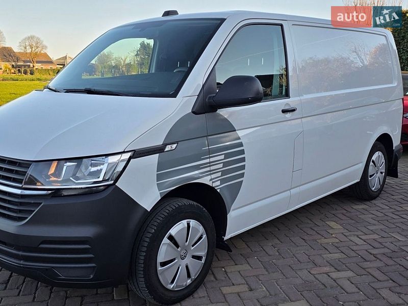 Грузовой фургон Volkswagen Transporter 2021 в Тернополе