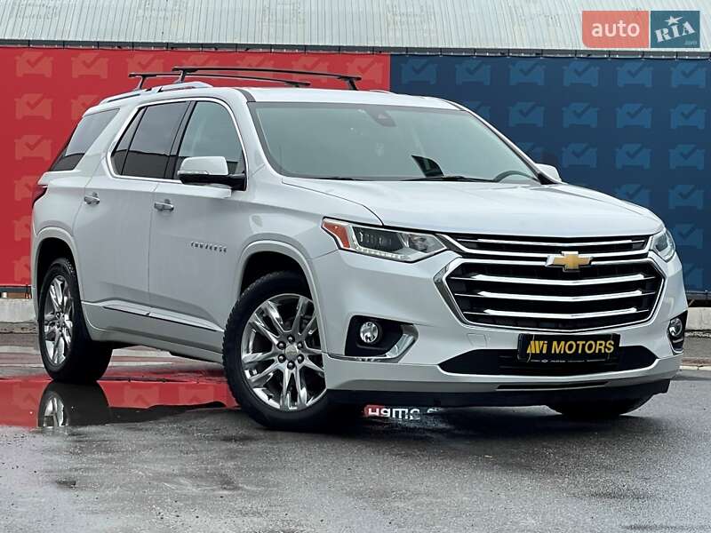 Внедорожник / Кроссовер Chevrolet Traverse 2018 в Киеве