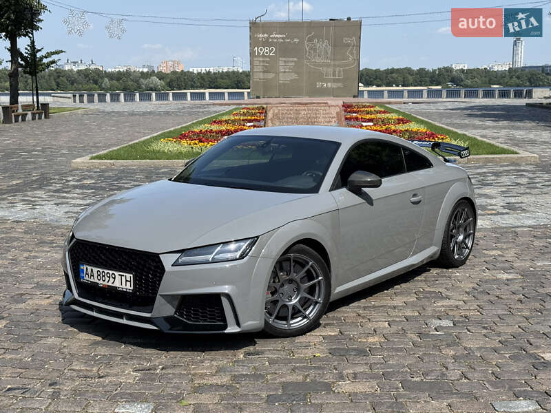Купе Audi TT RS 2017 в Киеве Купе Audi TT RS 2017 в Киеве
