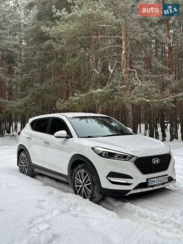 Внедорожник / Кроссовер Hyundai Tucson 2017 в Новгород-Северском Внедорожник / Кроссовер Hyundai Tucson 2017 в Новгород-Северском