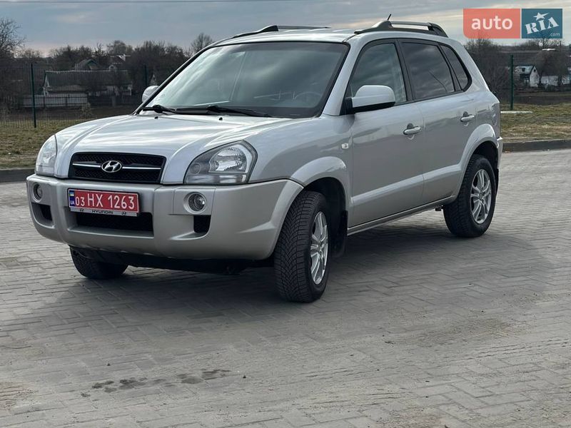 Внедорожник / Кроссовер Hyundai Tucson 2006 в Хороле Внедорожник / Кроссовер Hyundai Tucson 2006 в Хороле