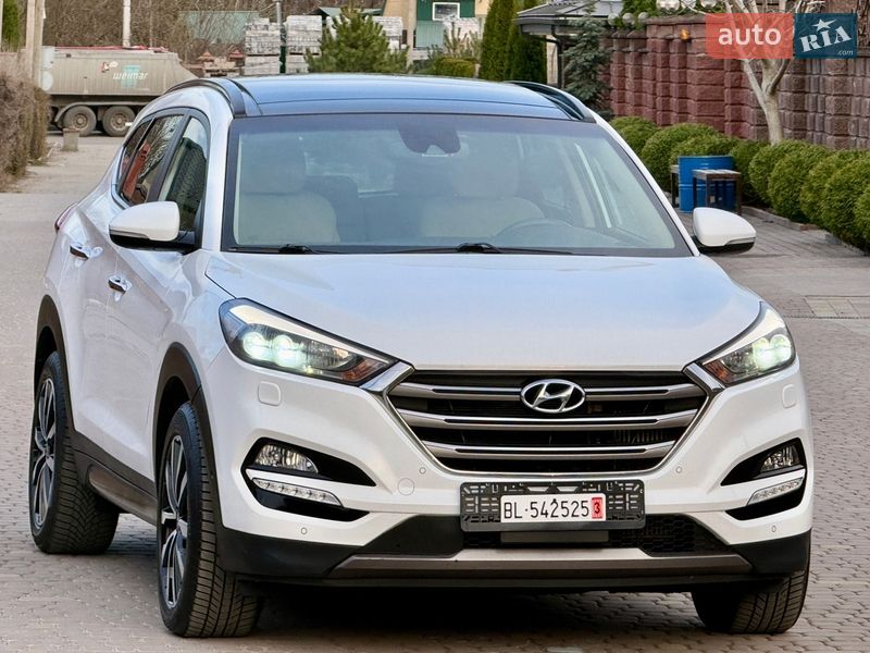 Позашляховик / Кросовер Hyundai Tucson 2016 в Рівному Позашляховик / Кросовер Hyundai Tucson 2016 в Рівному