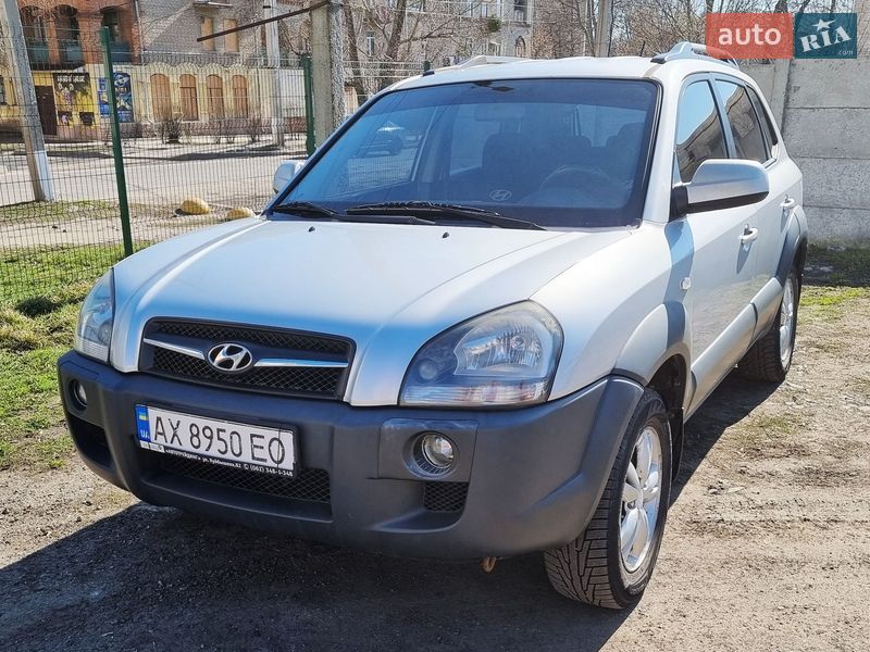 Позашляховик / Кросовер Hyundai Tucson 2010 в Харкові