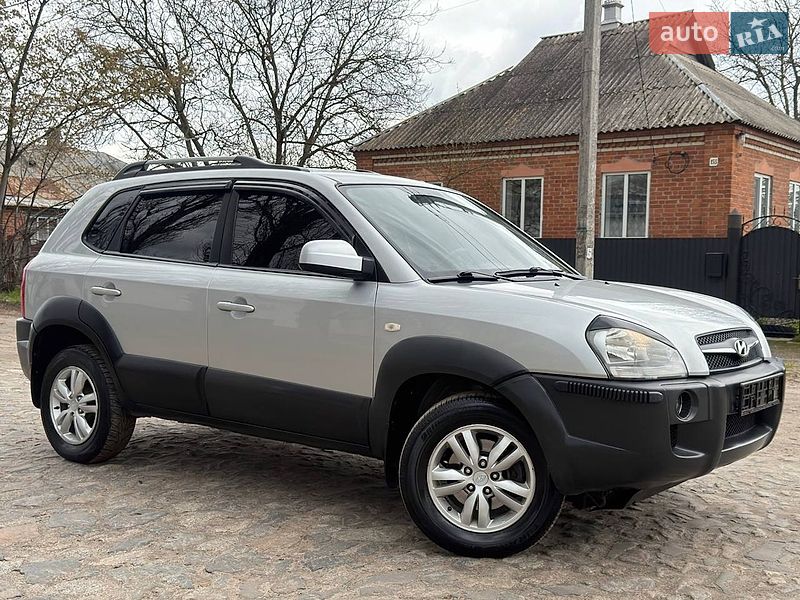 Позашляховик / Кросовер Hyundai Tucson 2011 в Охтирці