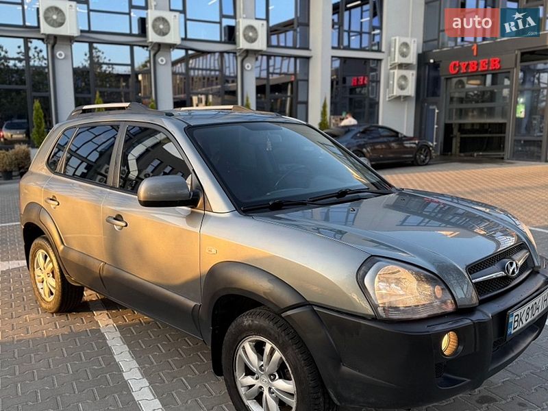 Внедорожник / Кроссовер Hyundai Tucson 2012 в Ровно