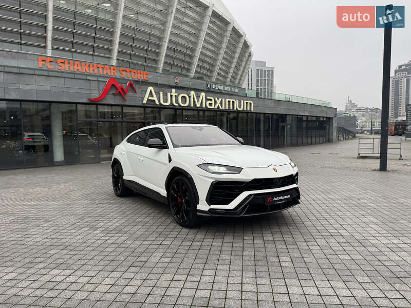 Внедорожник / Кроссовер Lamborghini Urus 2020 в Киеве