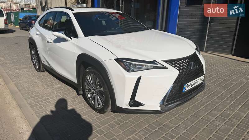 Внедорожник / Кроссовер Lexus UX 2019 в Одессе