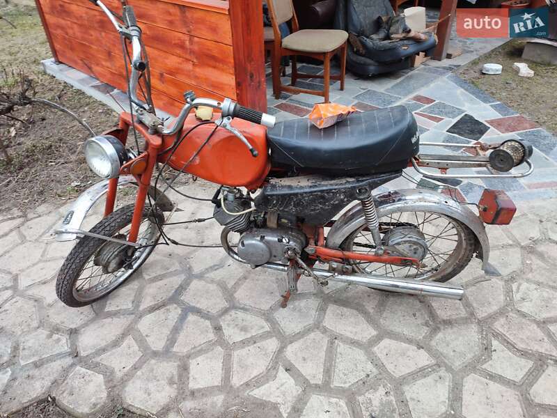 Мопеды Карпаты V-50 1977 в Житомире Мопеды Карпаты V-50 1977 в Житомире