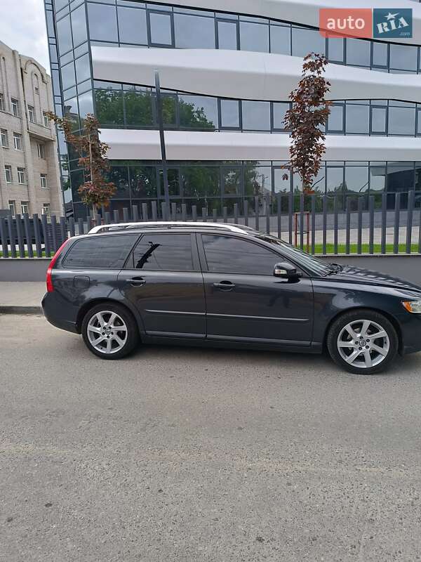 Универсал Volvo V50 2010 в Марганце Универсал Volvo V50 2010 в Марганце