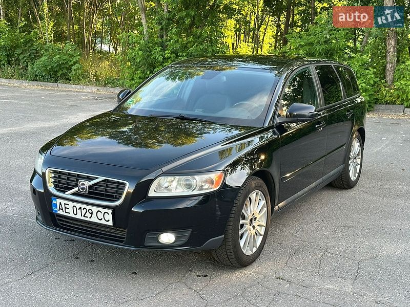 Универсал Volvo V50 2010 в Харькове