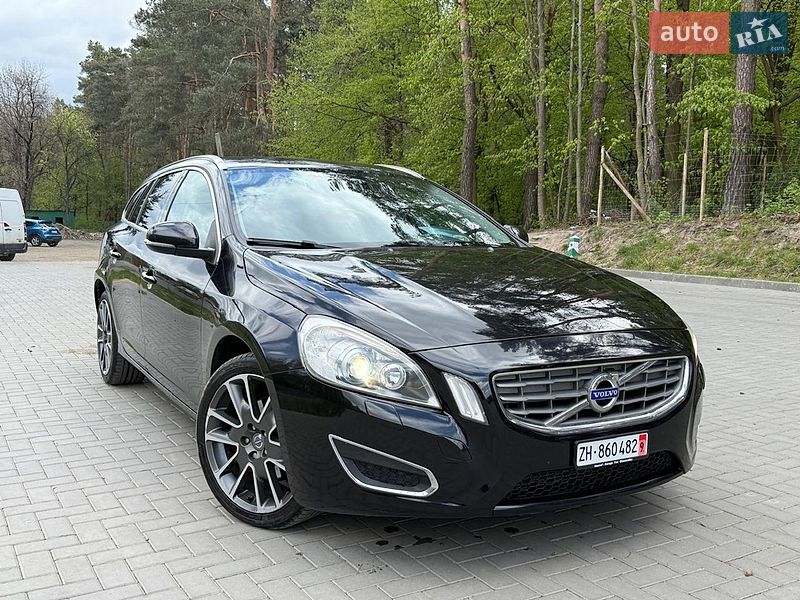 Універсал Volvo V60 2012 в Луцьку