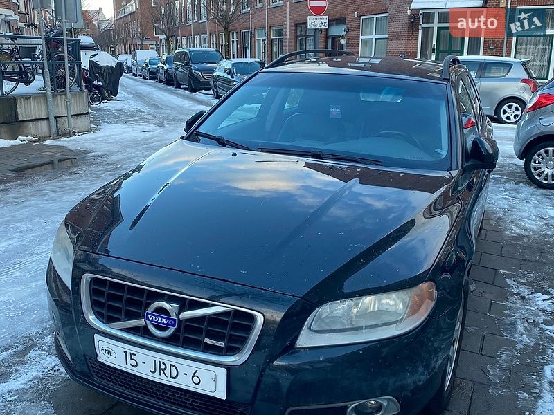 Универсал Volvo V70 2009 в Луцке