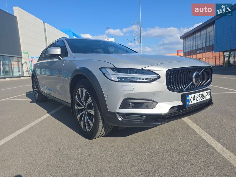 Универсал Volvo V90 Cross Country 2022 в Киеве Универсал Volvo V90 Cross Country 2022 в Киеве