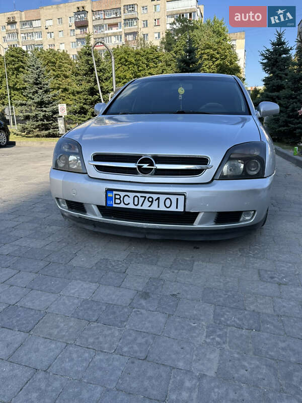 Седан Opel Vectra 2003 в Львове