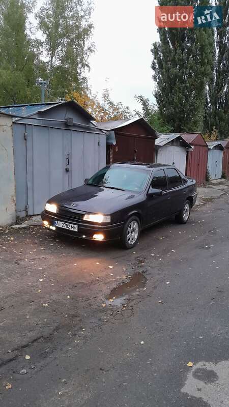 Седан Opel Vectra 1990 в Черкассах Седан Opel Vectra 1990 в Черкассах
