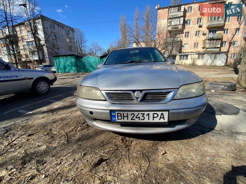 Лифтбек Opel Vectra 2000 в Одессе