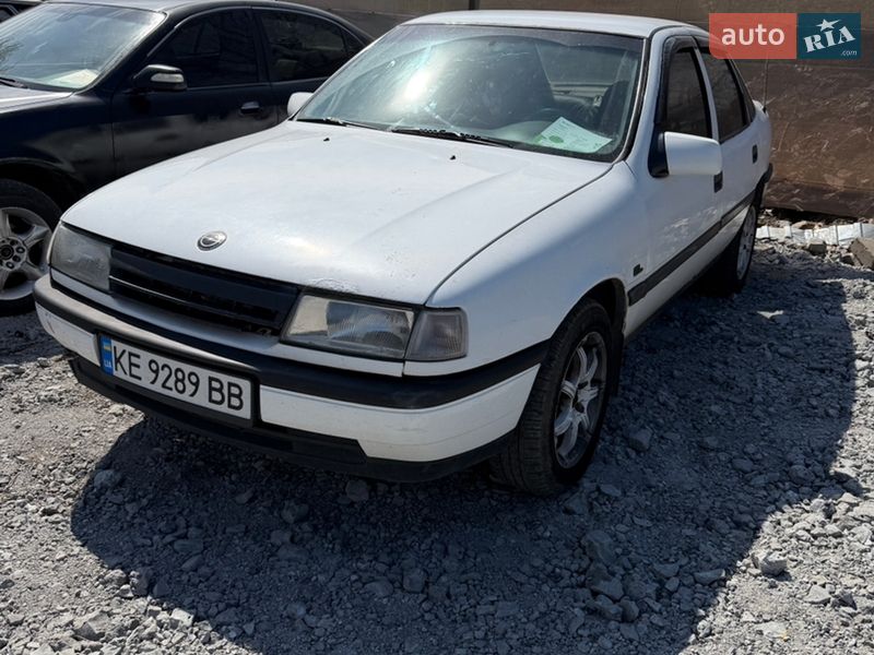 Седан Opel Vectra 1990 в Днепре